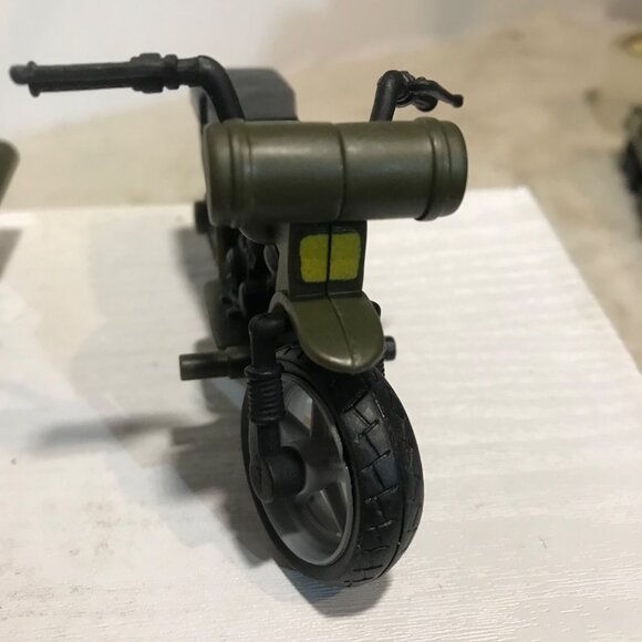 Pair Of Vintage Green Toy Military Motorcycles for Action Figures - Picture 9 of 15
